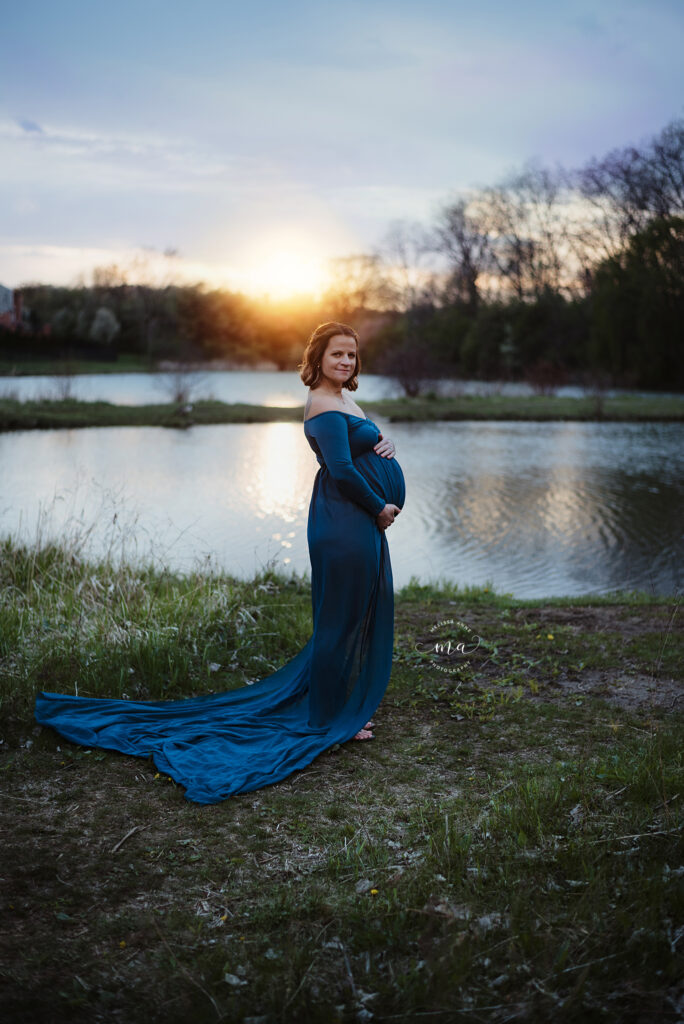troy michigan newborn melissa anne photography maternity outdoor session