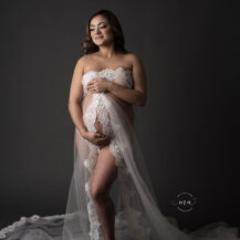 Michigan maternity photographer Melissa Anne Photography fine art maternity lace veil pregnancy photo