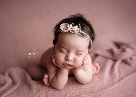 Michigan newborn photographer Melissa Anne Photography froggy pose baby girl