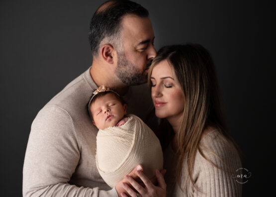 Michigan newborn photographer Melissa Anne Photography parents with newborn baby girl