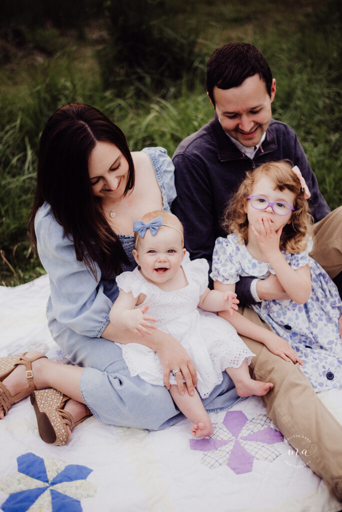 Michigan family photographer Melissa Anne Photography family candid outdoor