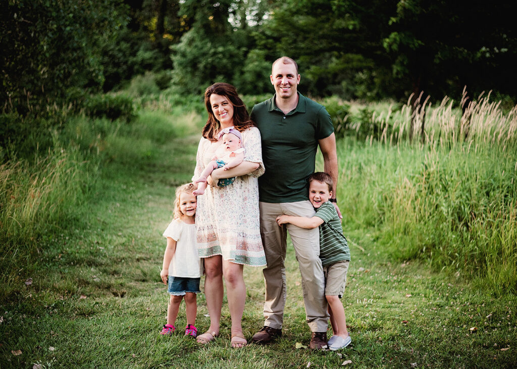 Michigan family photographer Melissa Anne Photography family photo shoot outside in fall