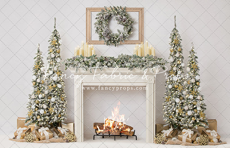 Detroit-Michigan-mini-Session-Melissa-Anne-Photography-white-and-gold-Christmas-family-backdrop