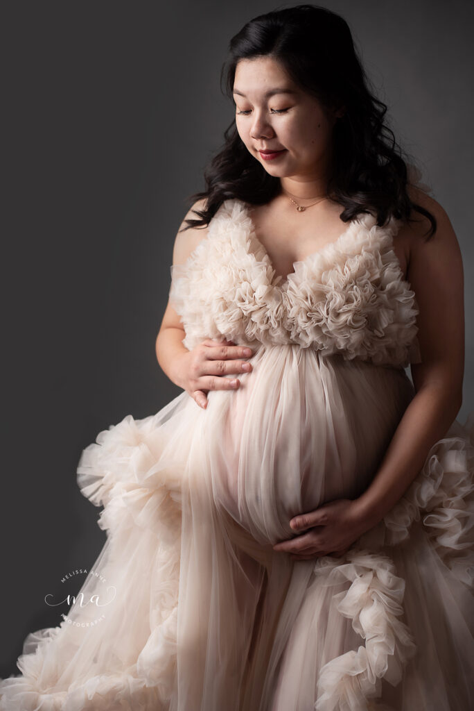 Troy Michigan maternity photographer Melissa Anne Photography maternity gown neutral tulle maternity gown