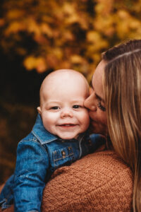 Fall Family Session Metro Detroit with Melissa Anne Photography mother snuggling baby