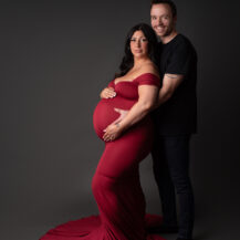 Royal Oak Michigan maternity newborn photographer Melissa Anne Photography maternity photo session in studio