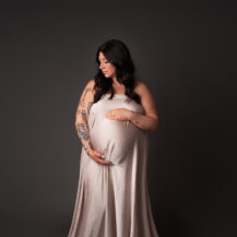 Troy Michigan maternity photographer Melissa Anne Photography studio maternity session with cream tulle gown