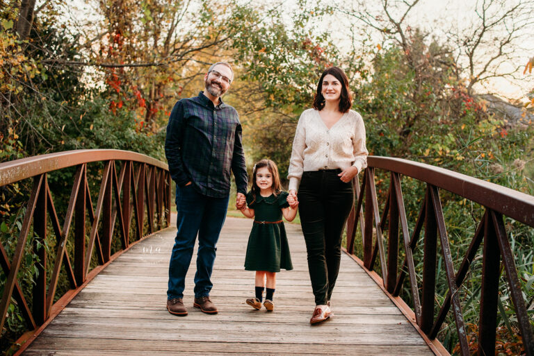Metro Detroit Michigan family photographer Melissa Anne Photography family portrait photos session in park