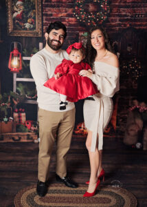 Michigan-Christmas-Mini-Sessions-Melissa-Anne-Photography-vintage-family-room-scene