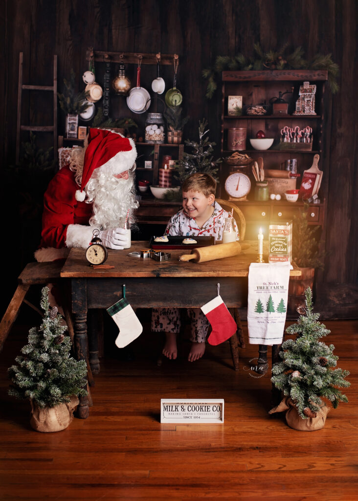 Troy Michigan Christmas mini sessions Melissa Anne Photography baking cookies with Santa